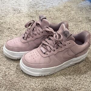 Women's Nike Air Force 1 Pixel Pink Sneakers